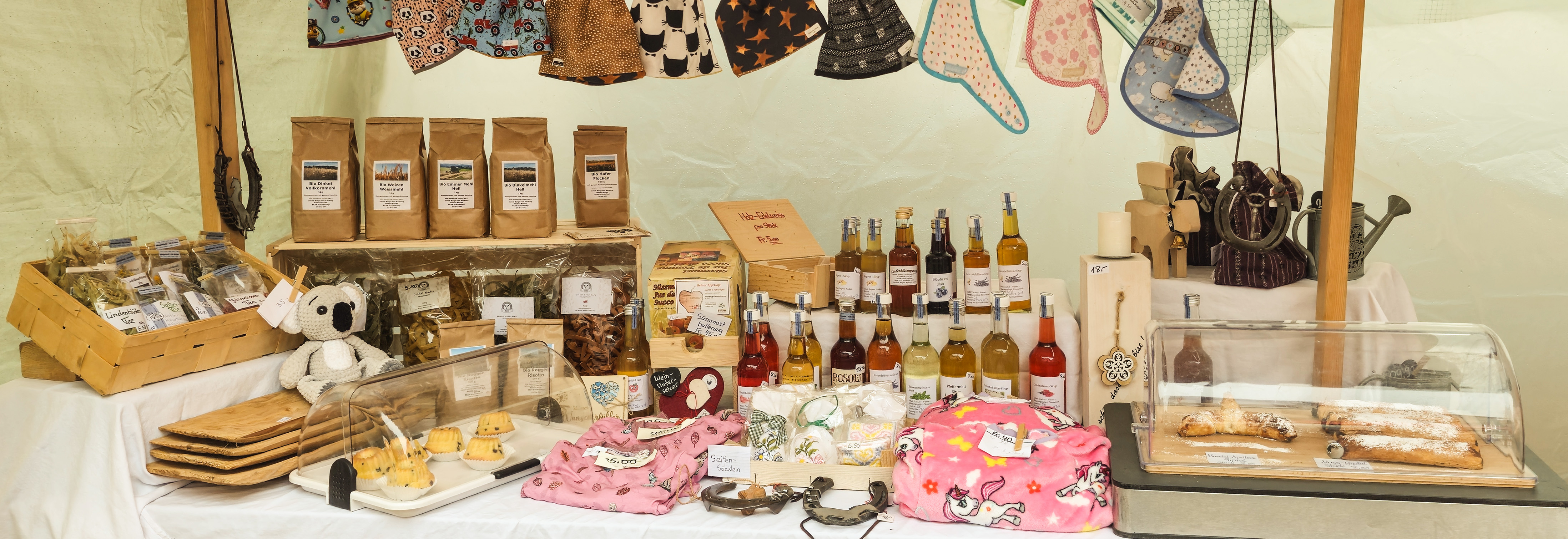 Der Haflingerhof am Wochenmarkt in Einsiedeln